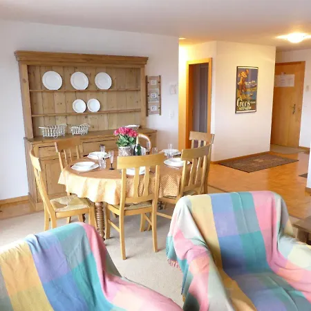 Snowbird Apartament *